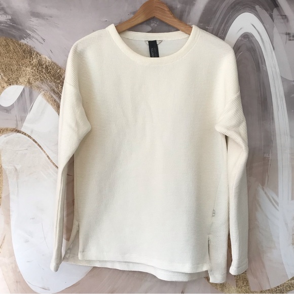 MONDETTA | Textured Knit Off-White Activewear Shirt Size S/M - Picture 5 of 12